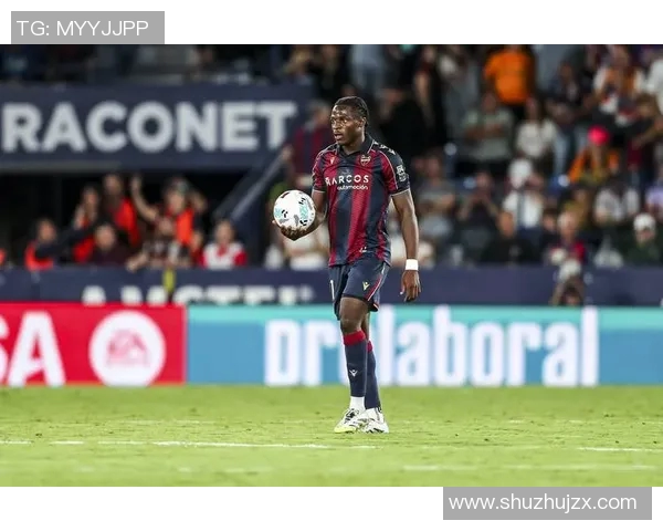 英超球队阿森纳将为新赛季引进两名巴西后卫，加强防守实力